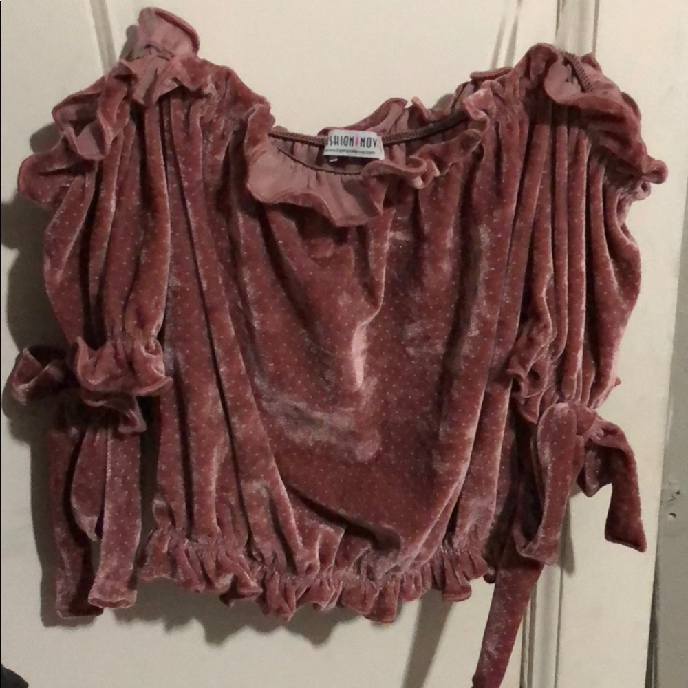 Fashion nova velvet crop top
